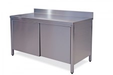 tavolo inox armadiato con alzatina e porte scorrevoli